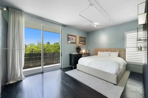 1700 Meridian Avenue Miami Beach FL 33139