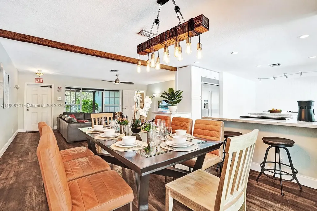 1245 Wiley Street Hollywood FL 33019