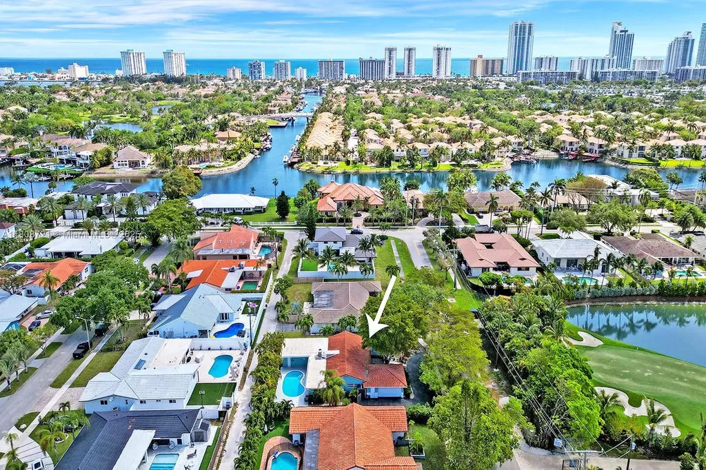 1245 Wiley Street Hollywood FL 33019