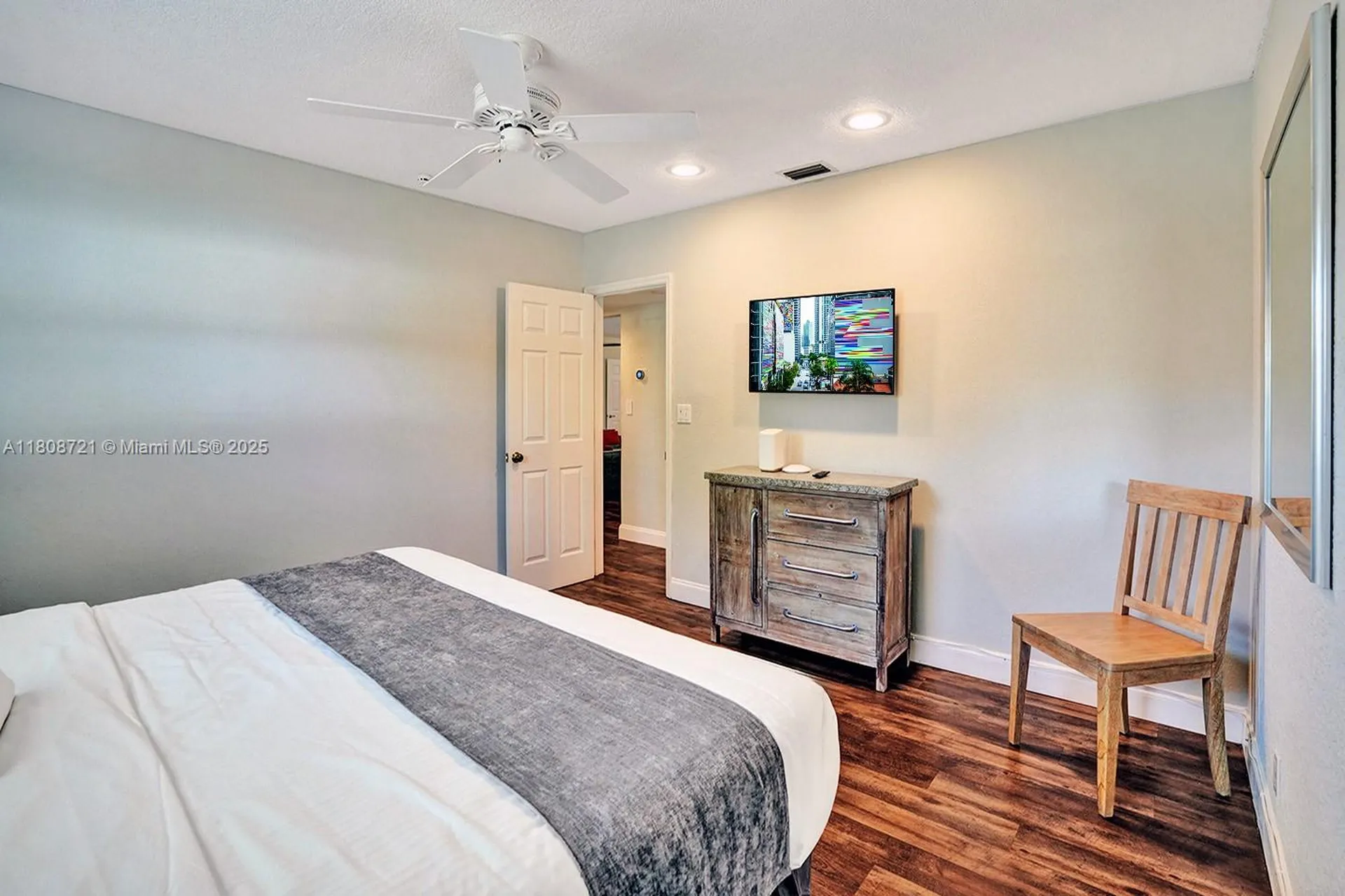 1245 Wiley Street Hollywood FL 33019