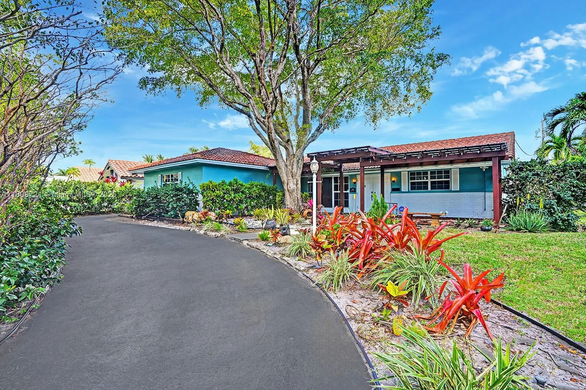 1245 Wiley Street Hollywood FL 33019