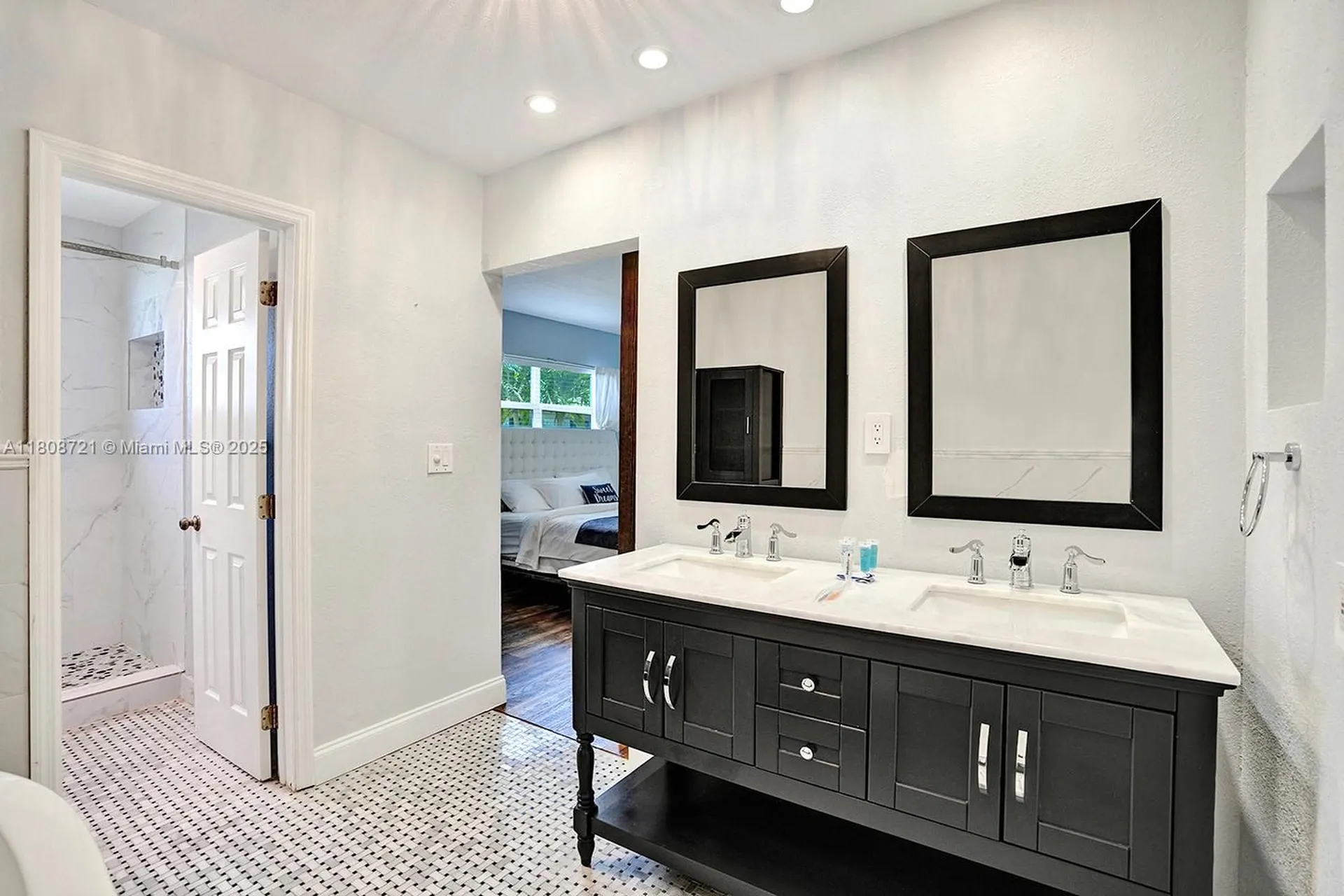 1245 Wiley Street Hollywood FL 33019