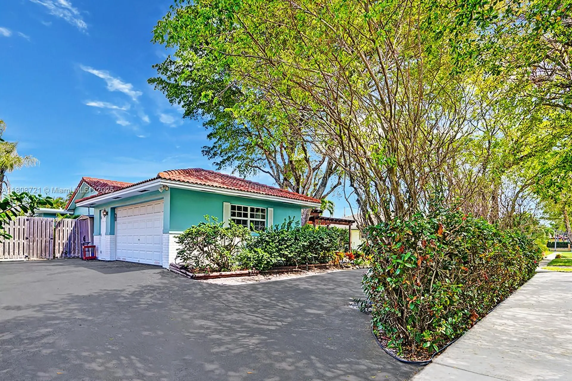 1245 Wiley Street Hollywood FL 33019