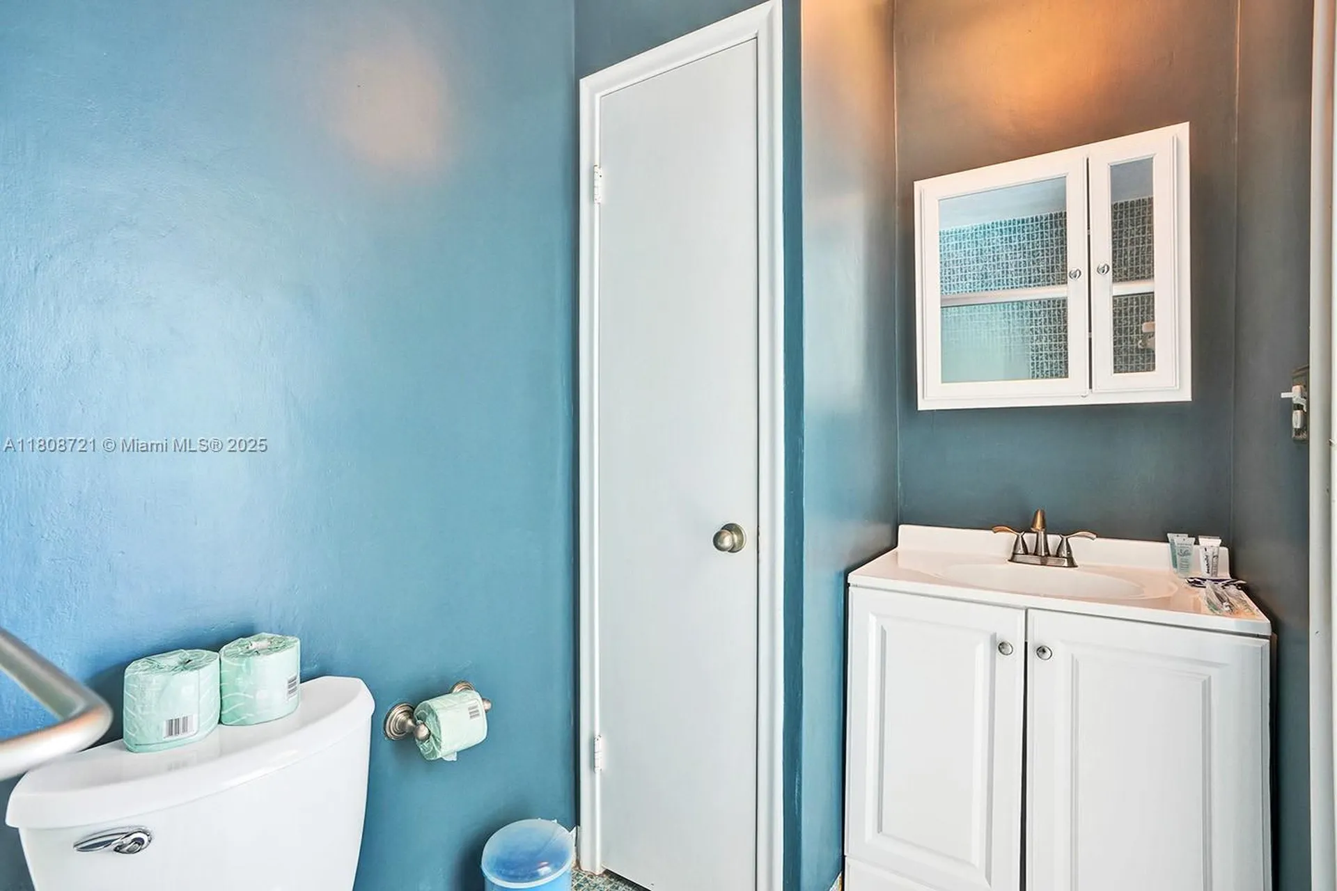 1245 Wiley Street Hollywood FL 33019