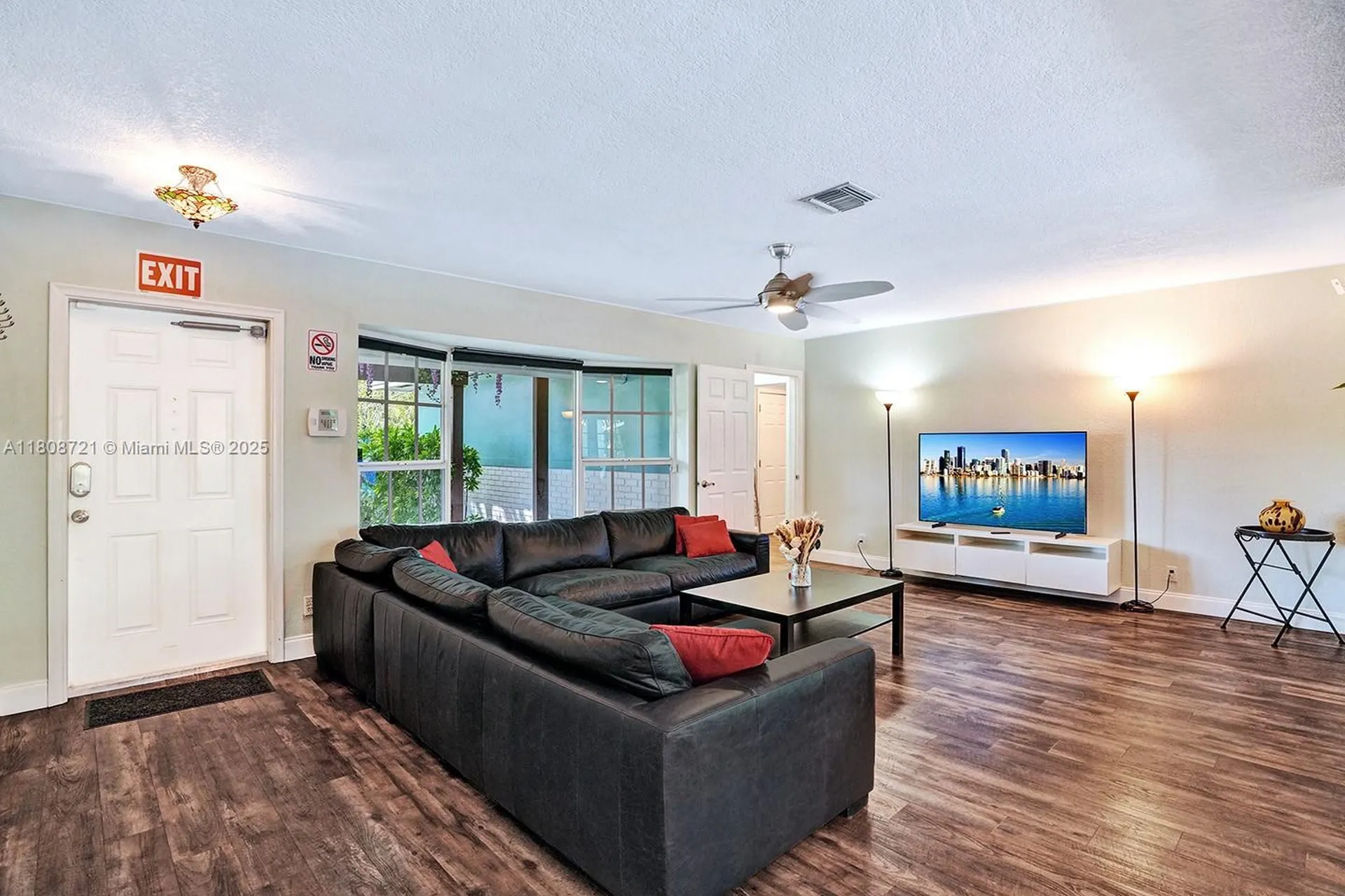 1245 Wiley Street Hollywood FL 33019