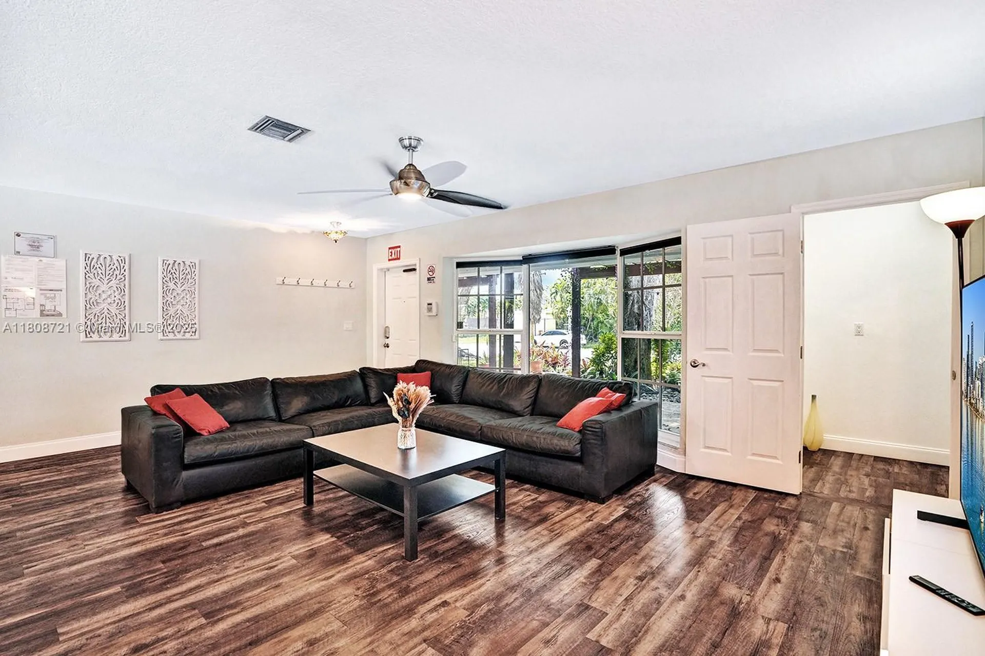 1245 Wiley Street Hollywood FL 33019