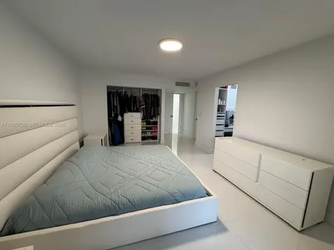 6423 Collins Avenue Miami Beach FL 33141