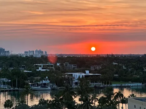 6423 Collins Avenue Miami Beach FL 33141