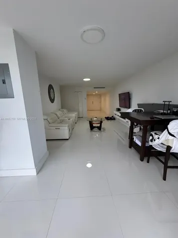 6423 Collins Avenue Miami Beach FL 33141