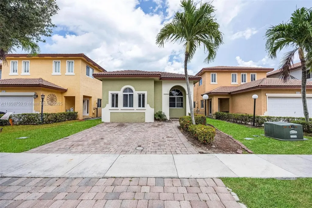1005 NE 41st Avenue Homestead FL 33033