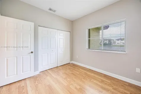 1005 NE 41st Avenue Homestead FL 33033