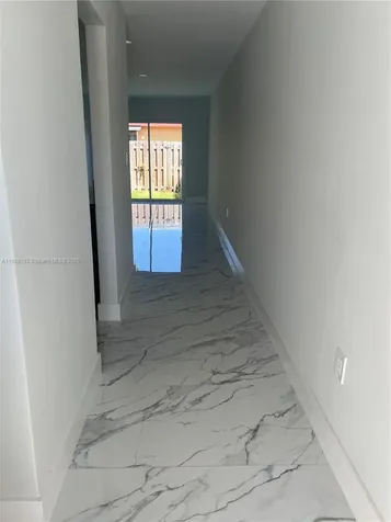 3924 NW 207th Street Road Miami Gardens FL 33055