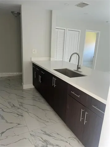 3924 NW 207th Street Road Miami Gardens FL 33055