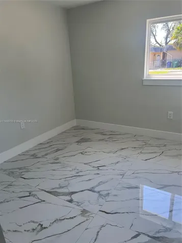 3924 NW 207th Street Road Miami Gardens FL 33055