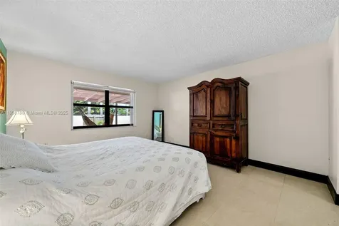 1114 SW 136th Place Miami FL 33184