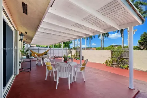 1114 SW 136th Place Miami FL 33184