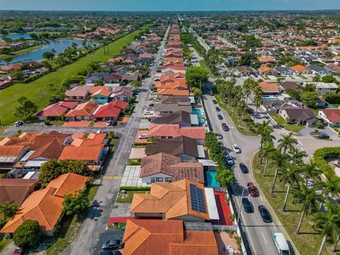 1114 SW 136th Place Miami FL 33184