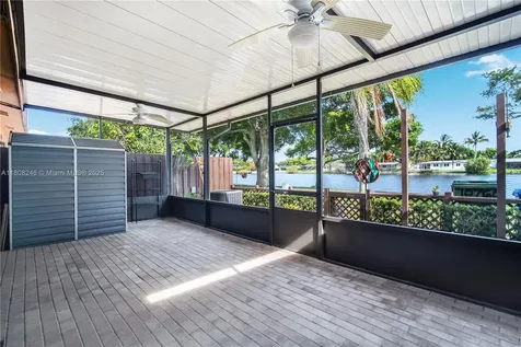 10760 Hickory Avenue Pembroke Pines FL 33026