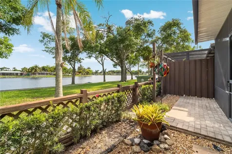 10760 Hickory Avenue Pembroke Pines FL 33026