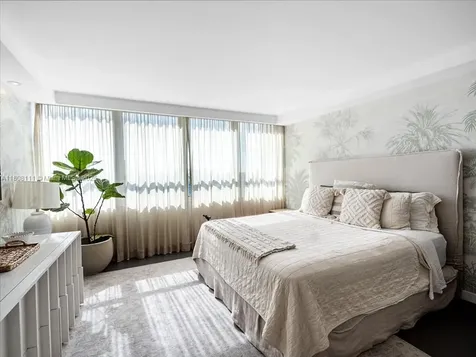 11 Island Avenue Miami Beach FL 33139
