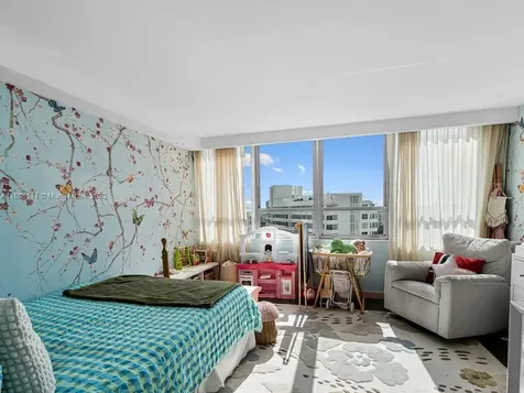 11 Island Avenue Miami Beach FL 33139