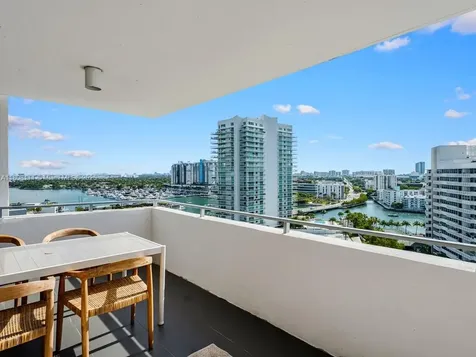 11 Island Avenue Miami Beach FL 33139