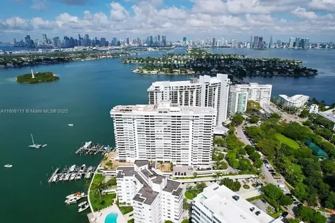 11 Island Avenue Miami Beach FL 33139