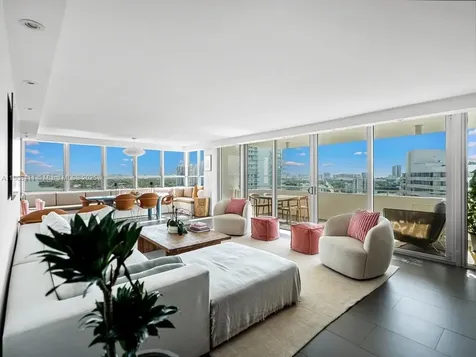 11 Island Avenue Miami Beach FL 33139