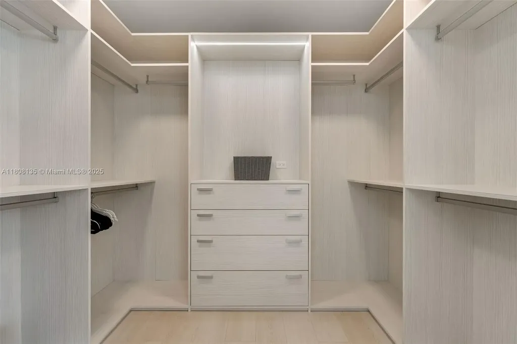 2519 Lucille Drive Fort Lauderdale FL 33316