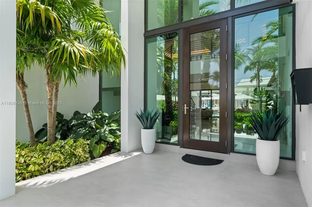 2519 Lucille Drive Fort Lauderdale FL 33316