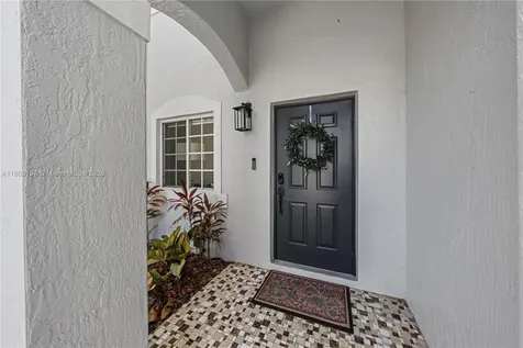 925 SW 147th Court Miami FL 33194