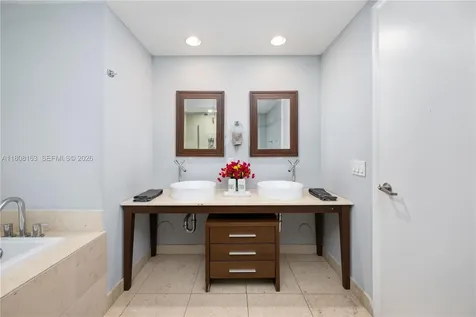 485 Brickell Avenue Miami FL 33131