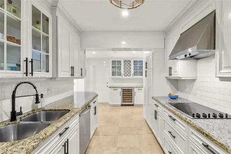 1126 Manati Avenue Coral Gables FL 33146