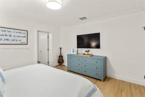 1126 Manati Avenue Coral Gables FL 33146