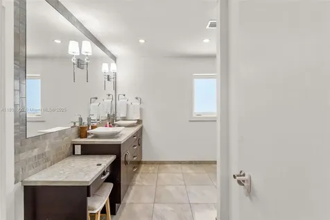 1126 Manati Avenue Coral Gables FL 33146