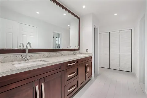 8118 Los Pinos Boulevard Coral Gables FL 33143