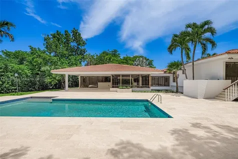 8118 Los Pinos Boulevard Coral Gables FL 33143