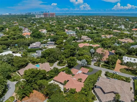 8118 Los Pinos Boulevard Coral Gables FL 33143