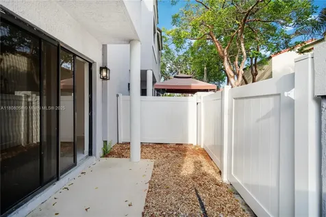 11604 NW 11th Street Pembroke Pines FL 33026