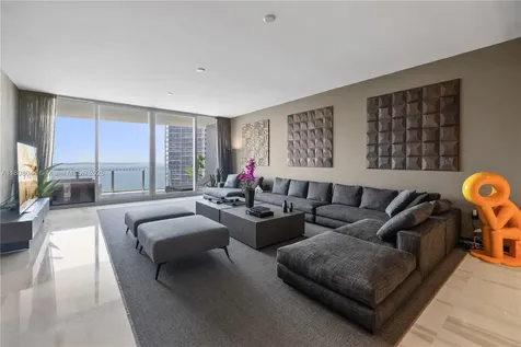 300 Biscayne Blvd Way Miami FL 33131
