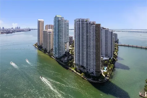 300 Biscayne Blvd Way Miami FL 33131