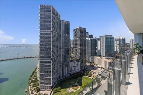 300 Biscayne Blvd Way Miami FL 33131