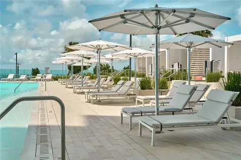 300 Biscayne Blvd Way Miami FL 33131