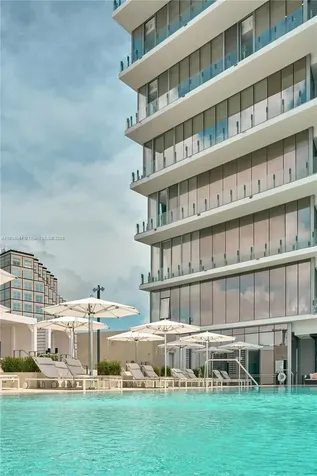 300 Biscayne Blvd Way Miami FL 33131