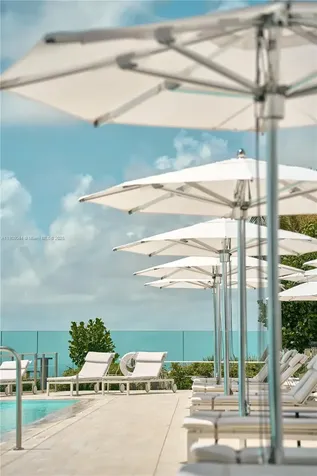 300 Biscayne Blvd Way Miami FL 33131
