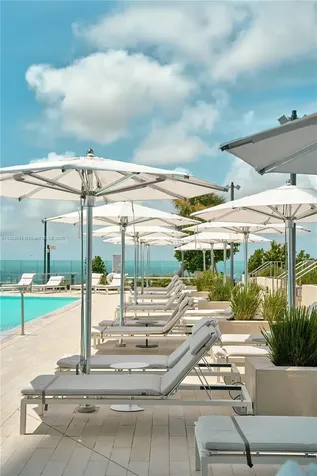 300 Biscayne Blvd Way Miami FL 33131