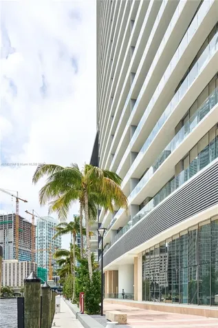 300 Biscayne Blvd Way Miami FL 33131