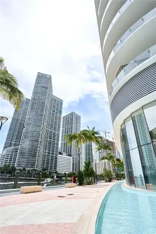 300 Biscayne Blvd Way Miami FL 33131