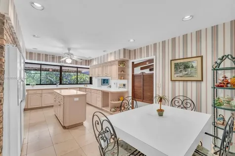 5990 SW 135th Terrace Pinecrest FL 33156
