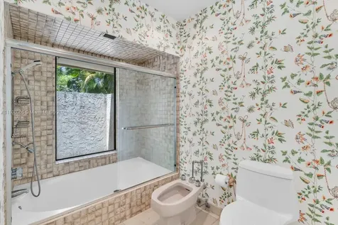 5990 SW 135th Terrace Pinecrest FL 33156